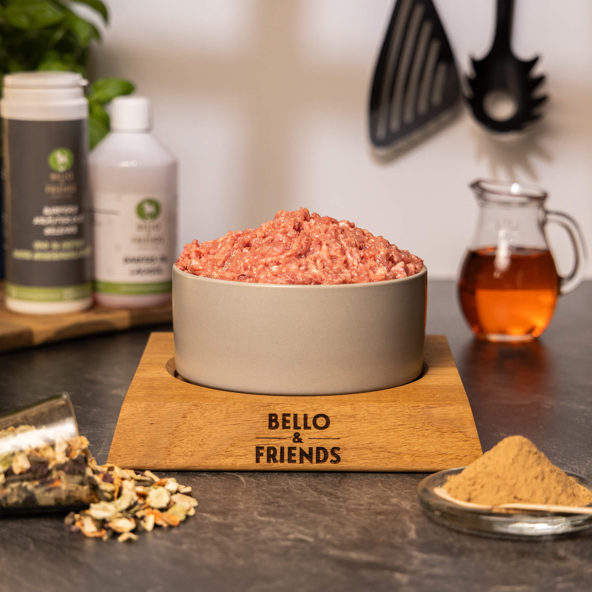 100% Huhn mit Haut und Knochen gewolft